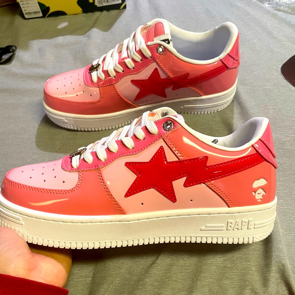 A Bathing Ape Bapesta pink low